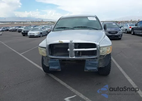 2002 Dodge Ram 1500 z USA, uszkodzony, nr VIN 3B7HA18N72G103002